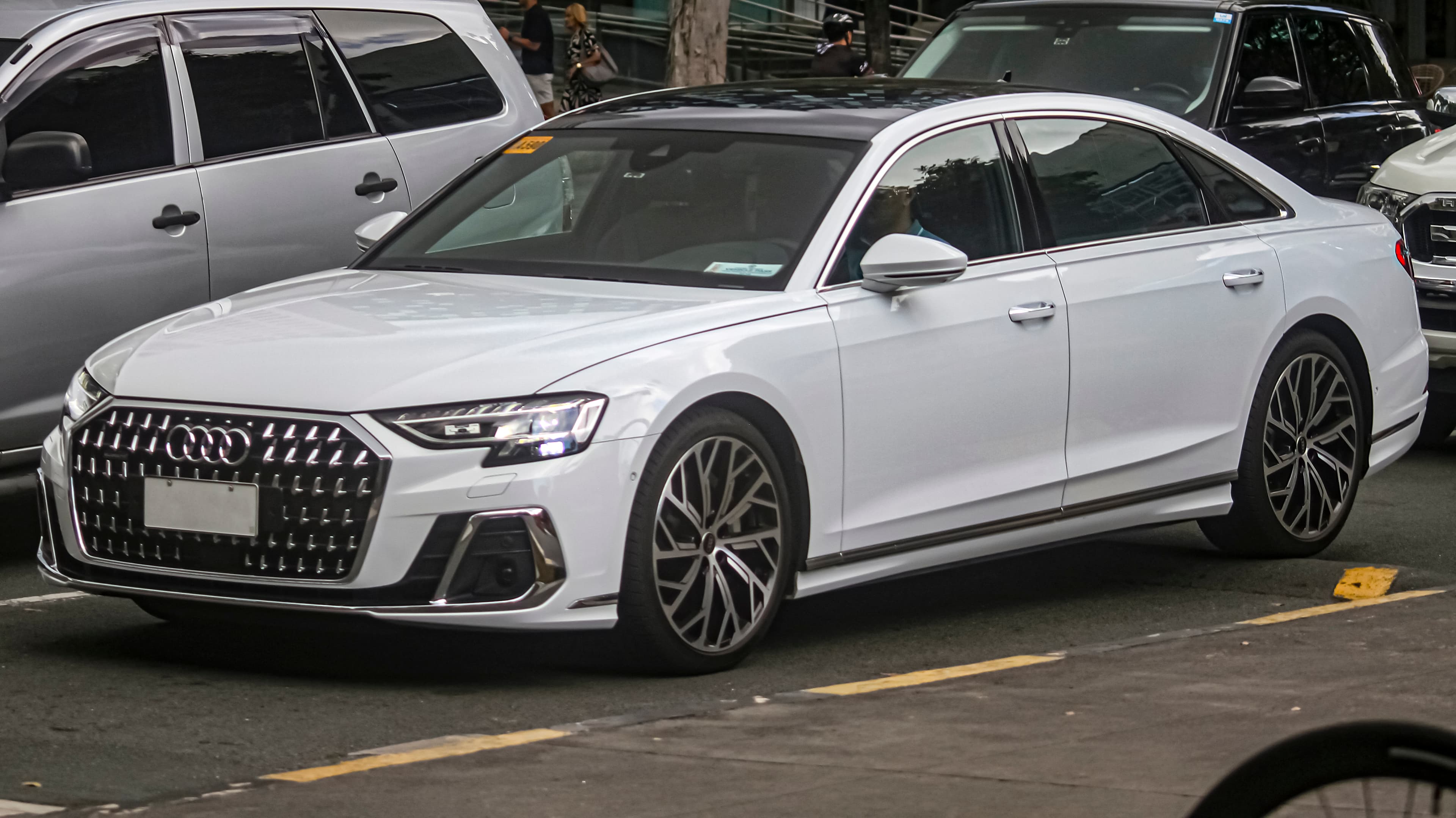 Audi A8 — White